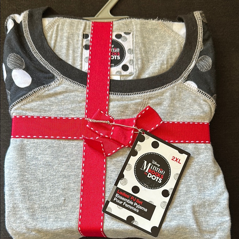 Disney Minnie Rock the Dots Gray Pajama Set